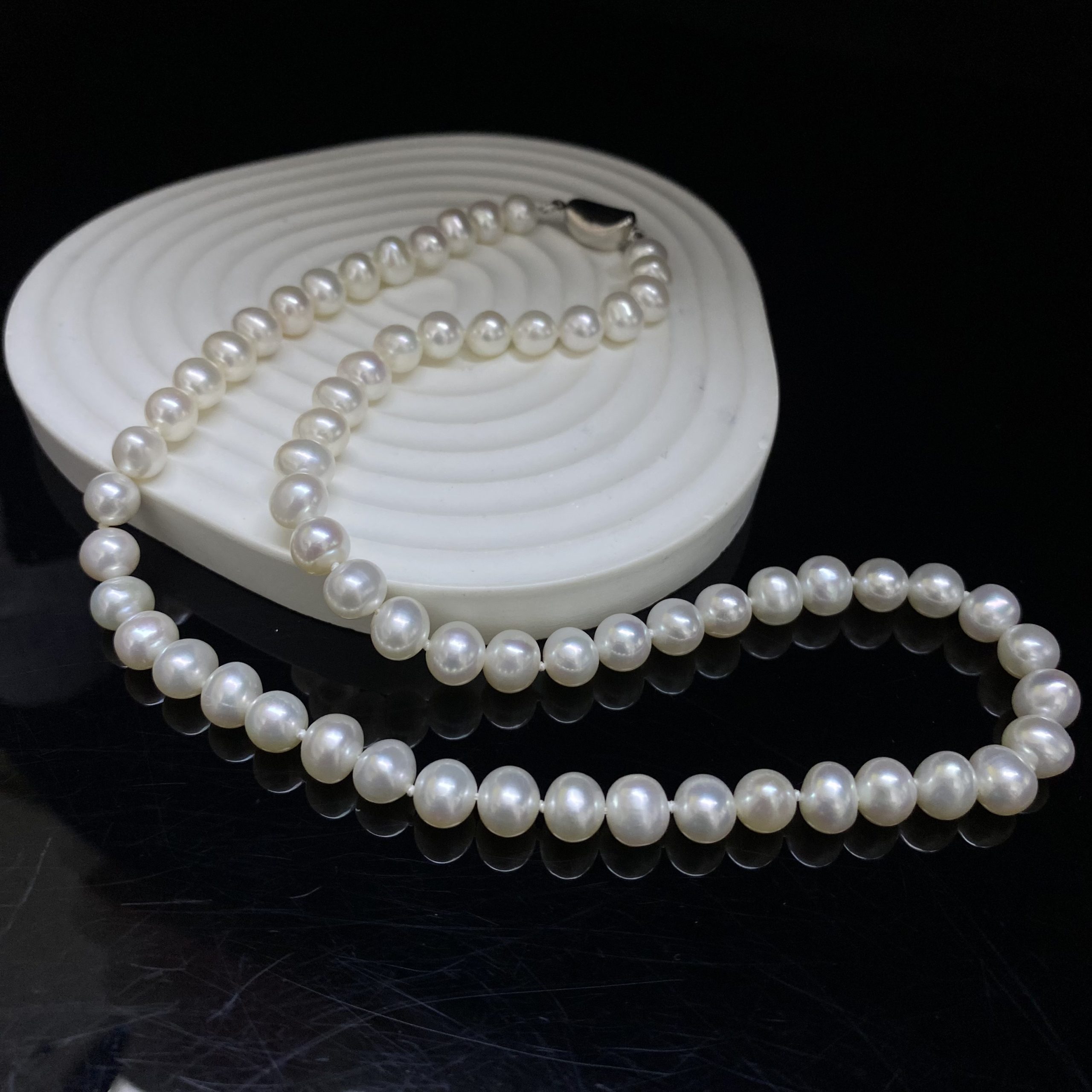 pearl necklace
