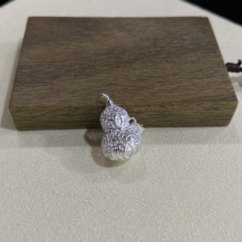 Gourd pure silver pendant