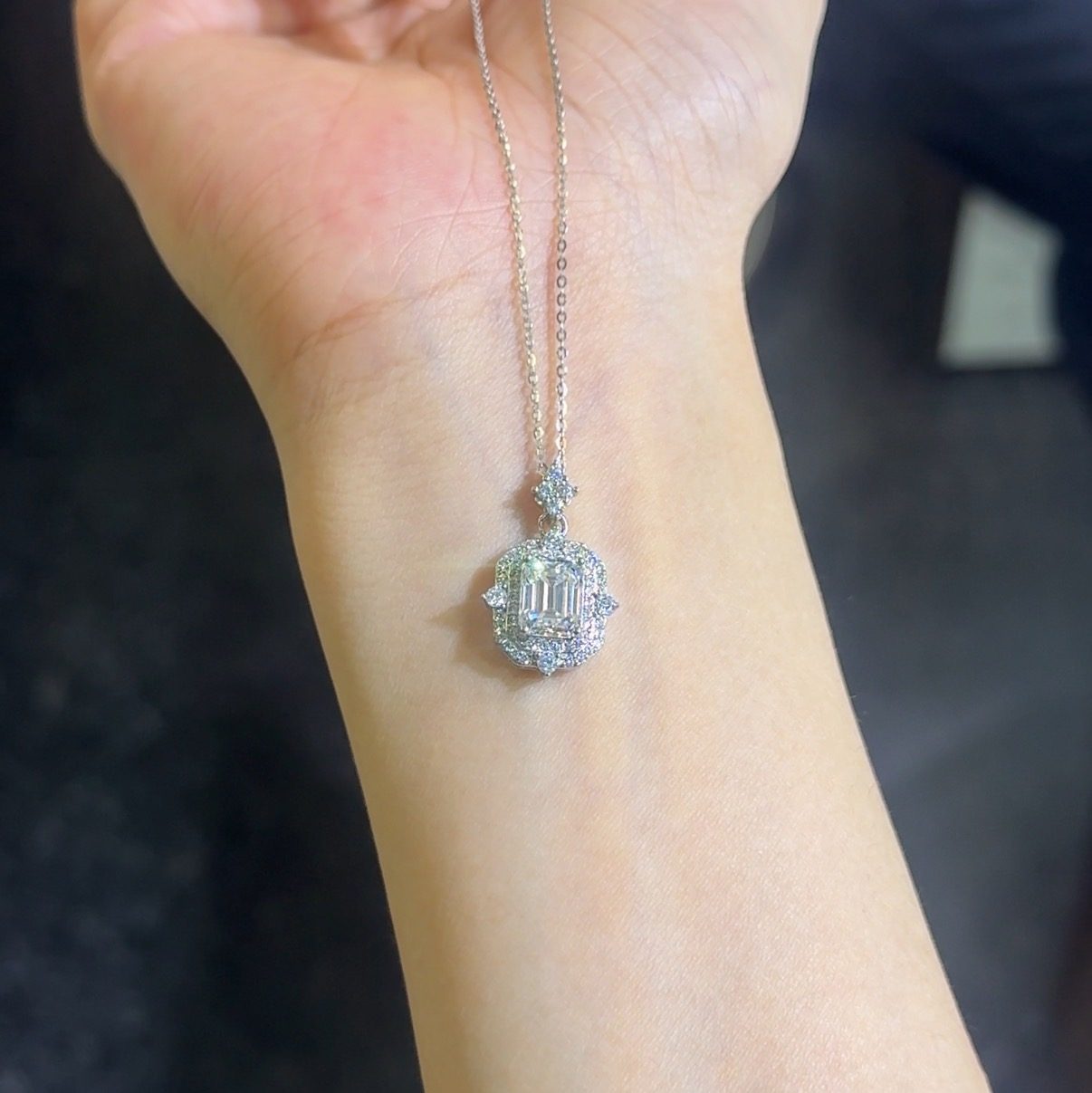 S925祖母绿切割吊坠